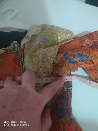 traje de fallera niña + aderezo + peinetas