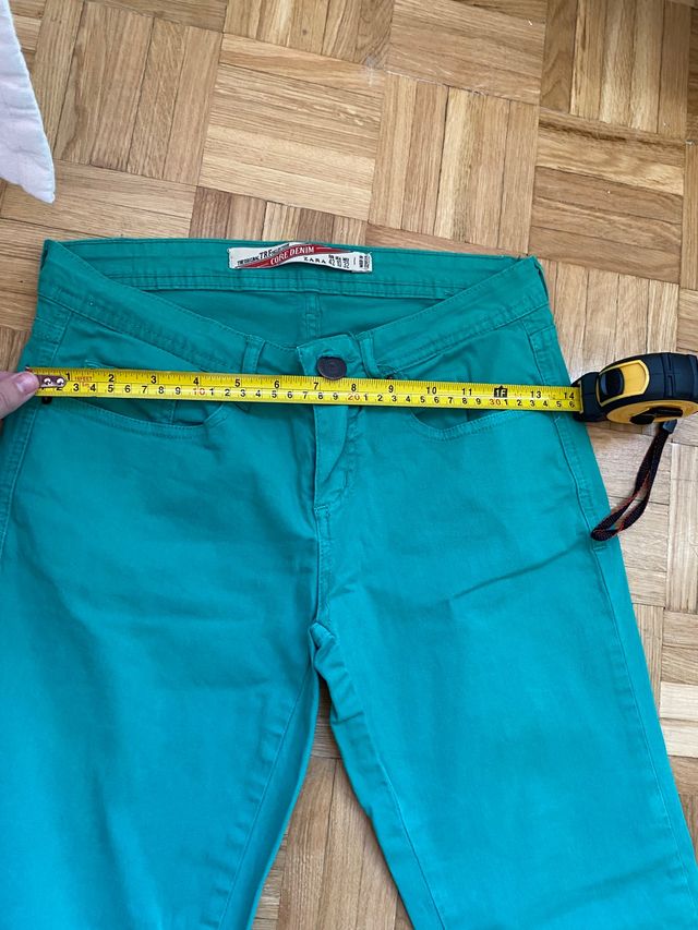 Pantalón pitillo tobillero Zara talla 36