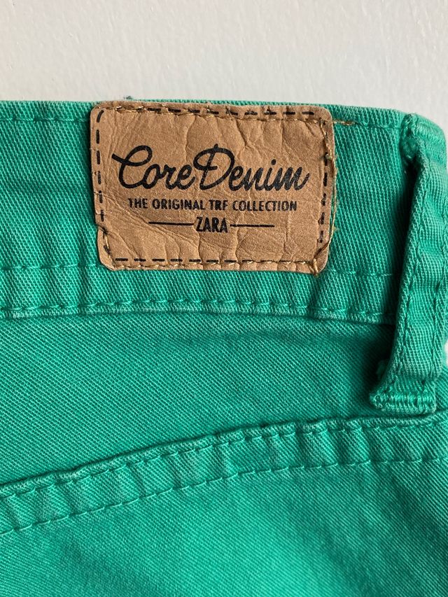 Pantalón pitillo tobillero Zara talla 36