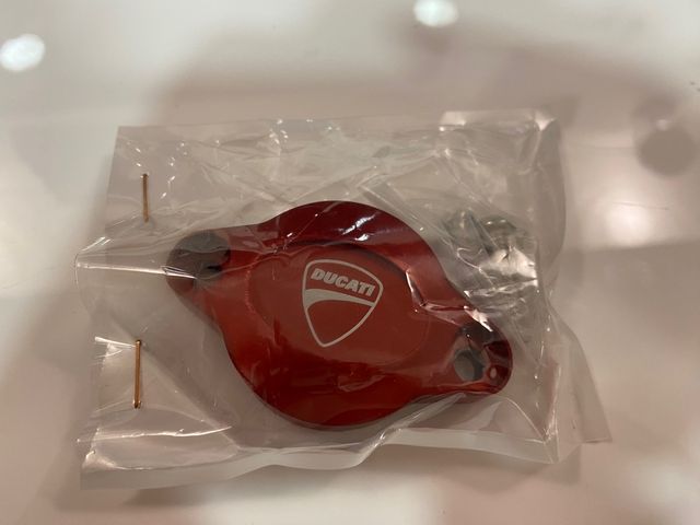 Embellecedor Ducati