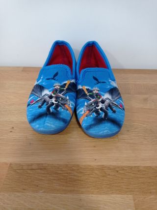 Zapatillas dragones talla 34