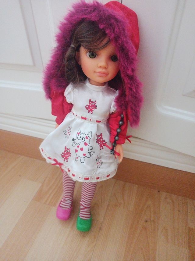 Nancy Caperucita Roja