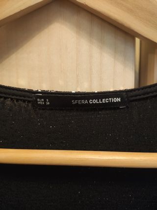 Blusa con brillos de Sfera
