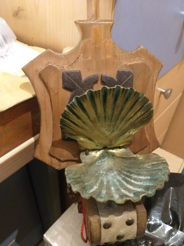 ANTIGUA BENDITERA ,CONCHA DE SANTIAGO 1950/60