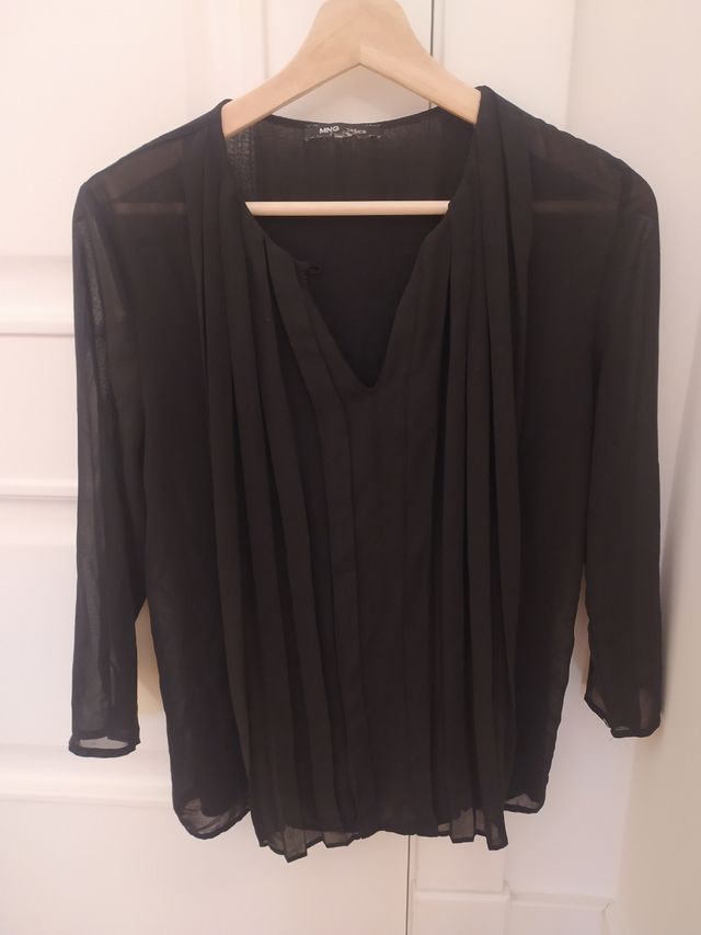 Blusa negra