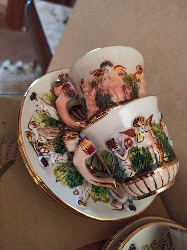 Capodimonte 4  tazzine da caffè c/ piattino
