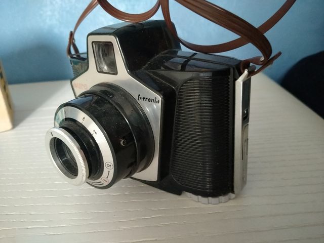 macchina fotografica Eura Ferrania