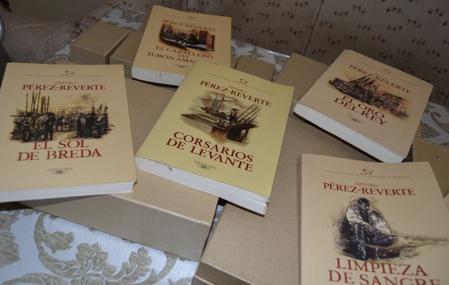 Set di libri del Capitano Alatriste