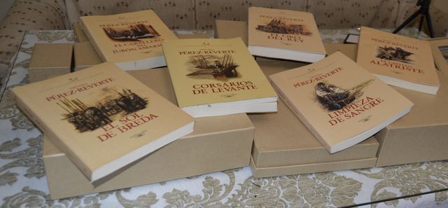Set di libri del Capitano Alatriste