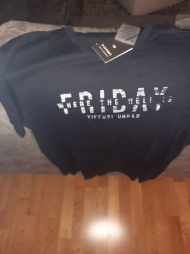 Camiseta de manga corta .