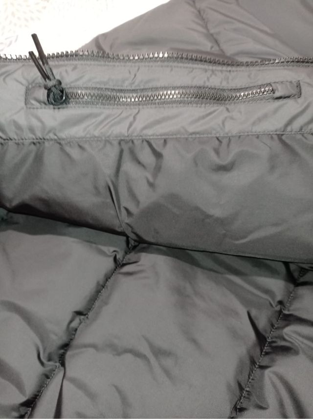 Cazadora chico Adidas...talla S pero viene grande.