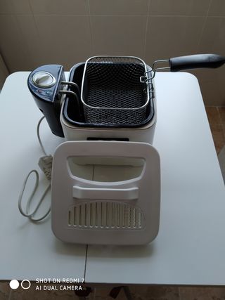 Freidora de aceite Jata, 2,5 litros