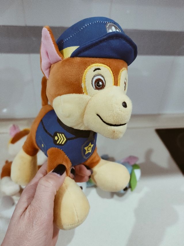 JUEGO DE 4 PELUCHES PATRULLA CANINA