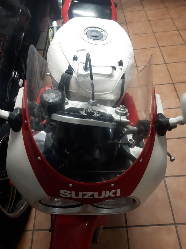 VISERA GSXR 750 GR77.