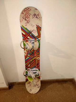 tabla Snowboard Rossignol Tesla + fijaciones 