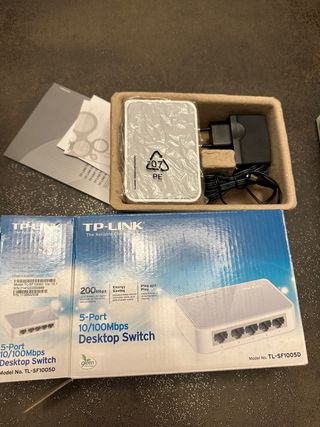 Switch TP-Link TL-SF1005D