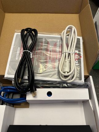 Decodificador Engel RS8100HD+Cables