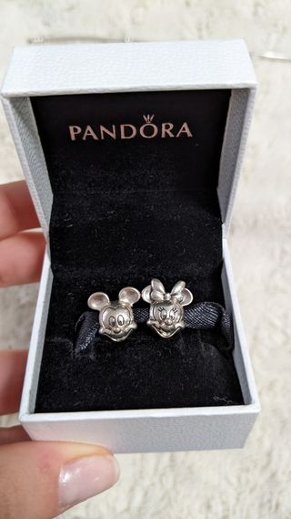 Charms Mickey y Minnie de Pandora 