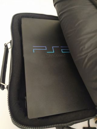 Maletín Oficial PS2 Real Madrid