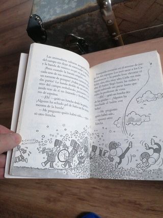 LIBRO LAS AVENTURAS DEL CAPITÁN CALZONCILLOS