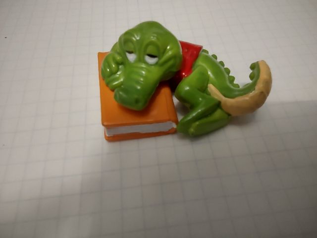 Figura cocodrilo Kinder