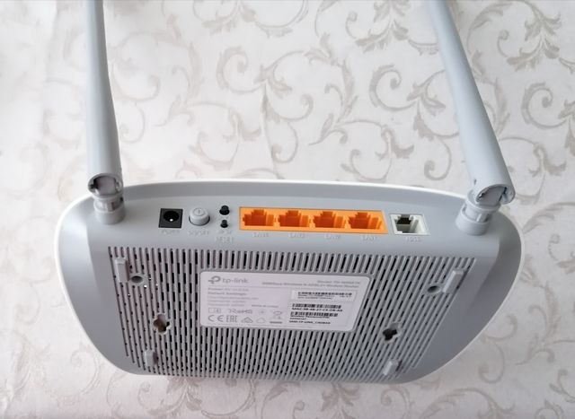 Modem Router Tp-Link ADSL2+ Wi-Fi 300 Mbps