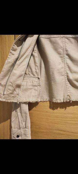 Cazadora denim cropped 