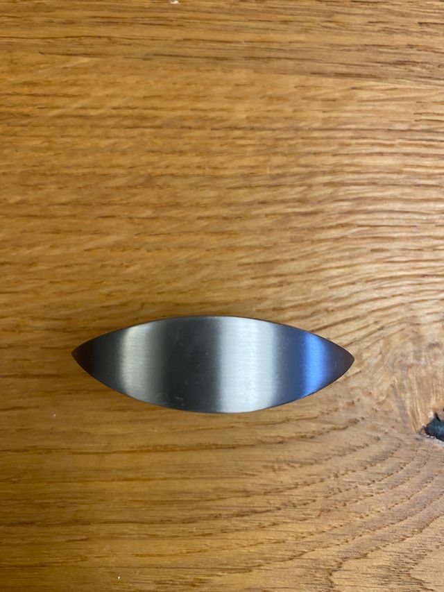 Tiradores acero. 5,5X2cm. Todos 5€