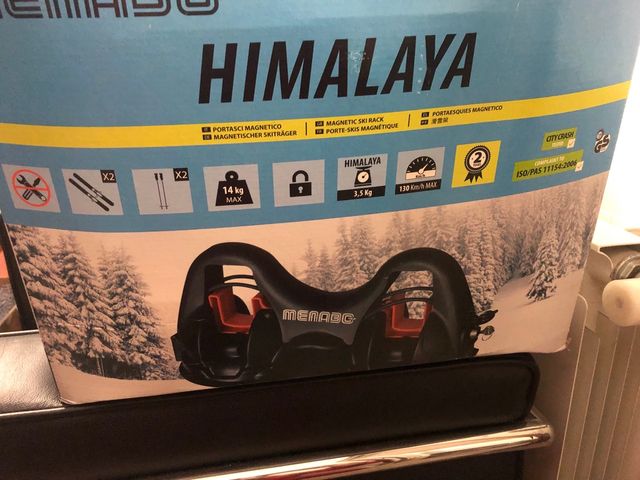 Porta esquíes magnético 