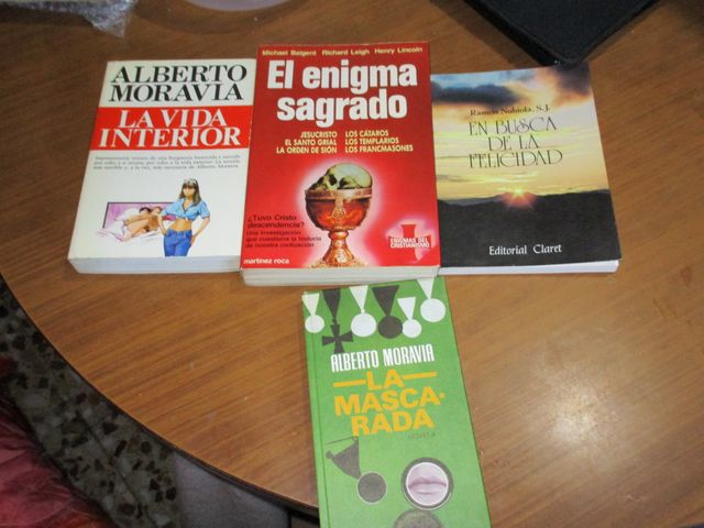 Set di 4 libri