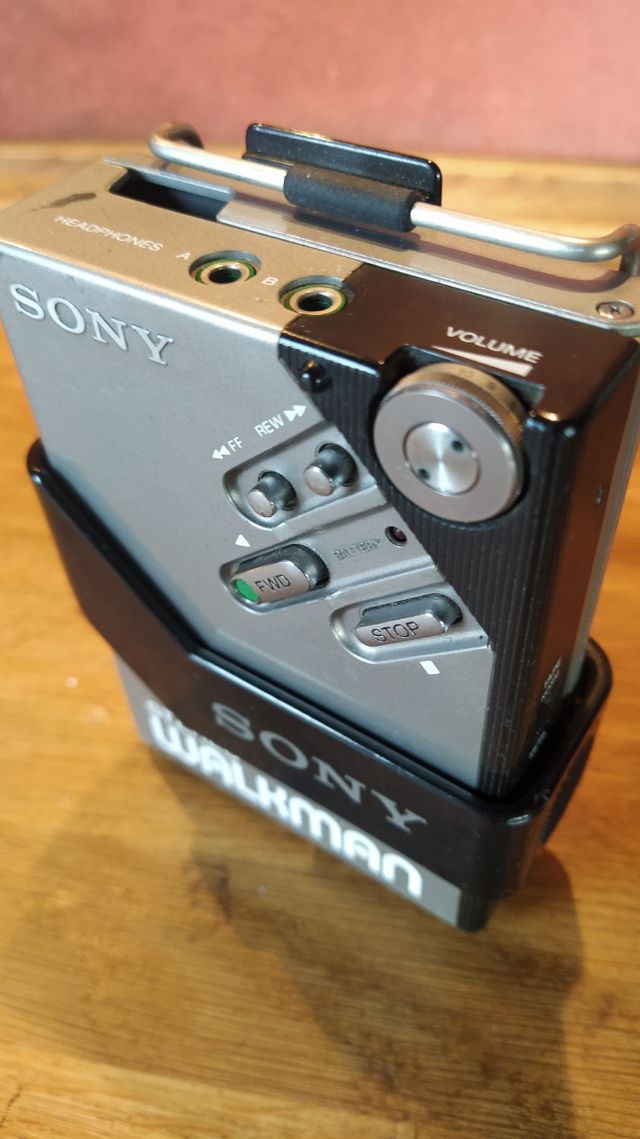 Walkman Sony WM2 1980 de segunda mano por 180 EUR en Bilbao en WALLAPOP