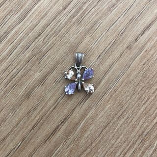 Colgante de plata mariposa 