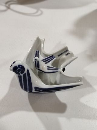Figura de Paloma. Sargadelos.