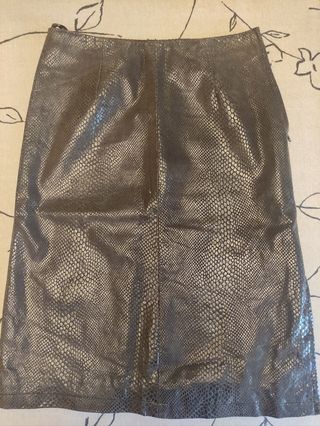 Falda de cuero mujer