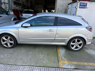 Opel Astra gtc sport 1.6 105