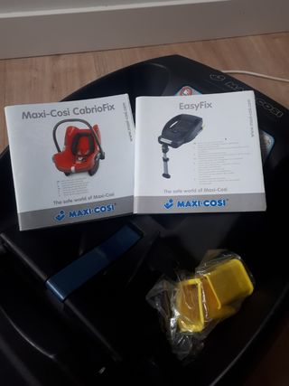 MAXI COSI + BASE ISOFIX