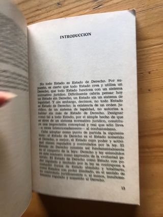 Estado de derecho y sociedad democrática