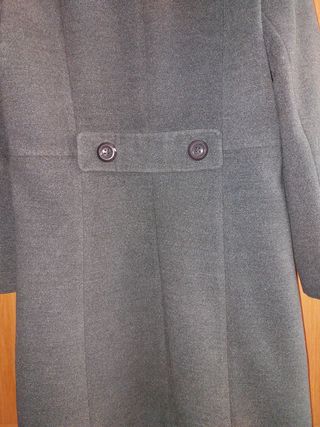 Abrigo Zara talla M-L paño gris 