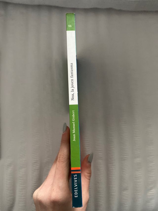 Noa, la joven fantasma