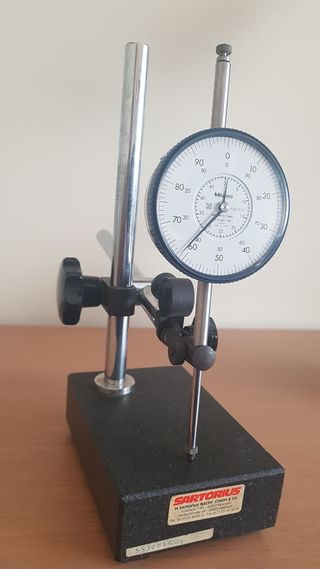 Micrometro comparador Mitutoyo de medición métrica