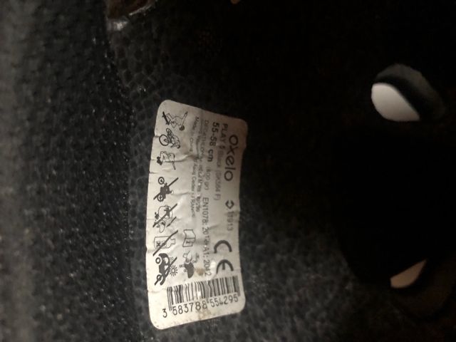 Casco Decathlon talla 55-58