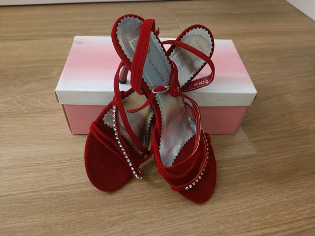 Zapatos terciopelo rojo, Número 39