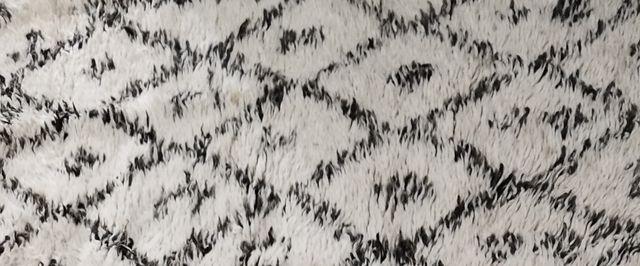 alfombra de lana de oveja 100%.