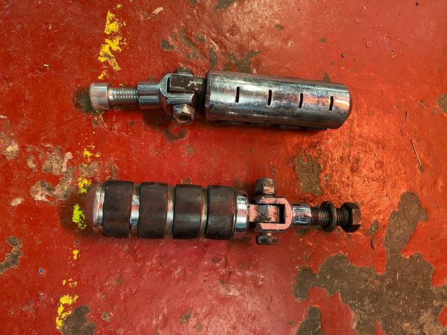 Poggiapiedi con supporto