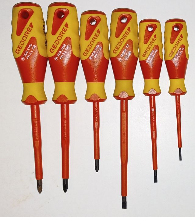 JUEGO DESTORNILLADORES GEDORE