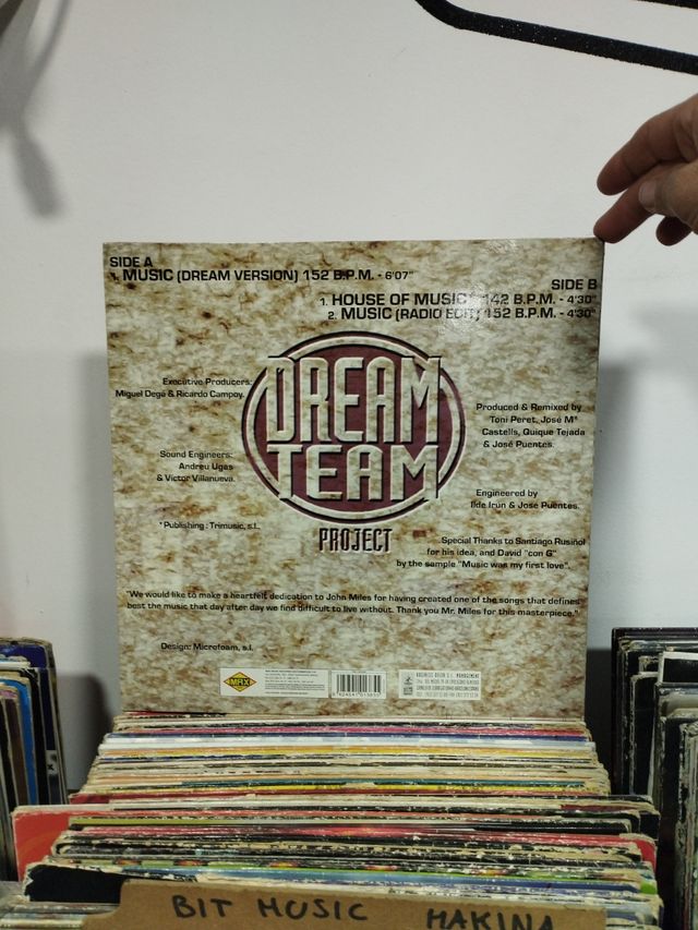 DREAM TEAM PROJECT - MUSIC