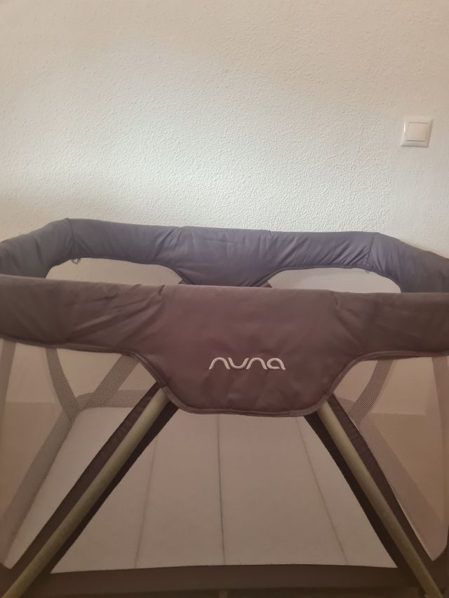 Cuna de viaje marca nuna + Colchón a medida