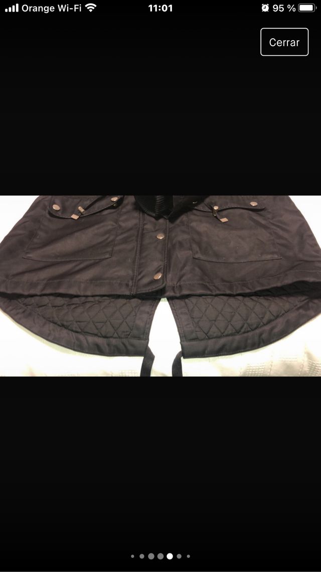 Parka mujer en negro con capucha y borreguillo