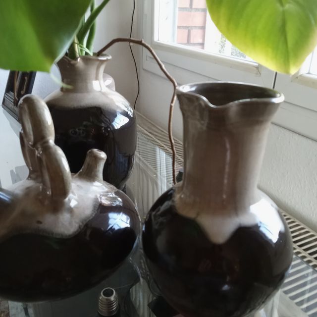 Jarrones y botijo de cerámica Chato.