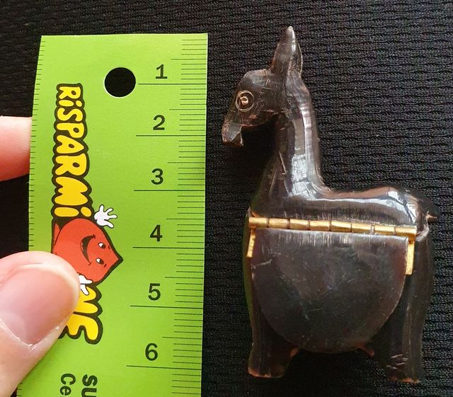 Porta oggetti in legno